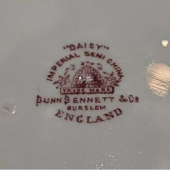 Antique Dunn Bennett & Co Chamber Pot in Daisy Pattern Red Florals W/ Gold Trim - Picture 8 of 11